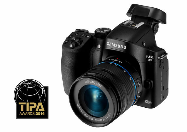 Samsung спечели 2 награди TIPA 2014 Awards за свои фотоапарати