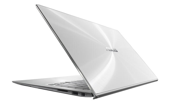 ASUS представи ултрабуците Zenbook UX301 и UX302 с елегантно устойчиво покритие