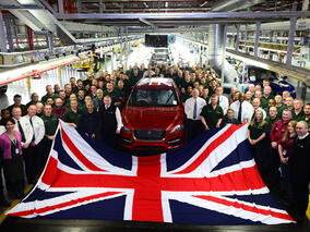 JAGUAR LAND ROVER е най-големият автомобилен производител на Великобритания за втора година