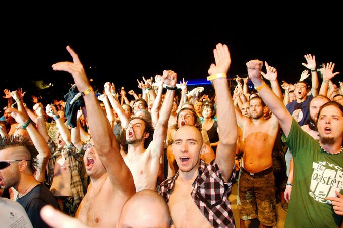 Тридневен рок маратон на Jack Daniel’s Rock Arena екзалтира феновете на
 Spirit of Burgas 2012