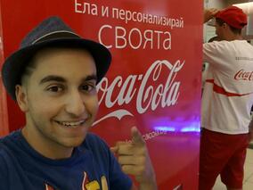 Рафи и уникалните машини за персонализиране на Coca-Cola кенове посетиха Бургас